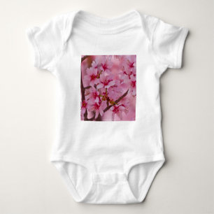 Body Baigné dans les fleurs de cerisier japonaises rose