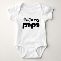 bébé adoré de papa