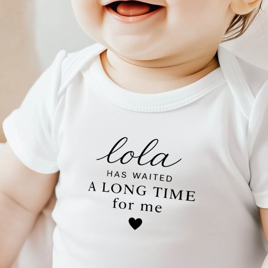 Body bébé Lola a attendu, un cadeau