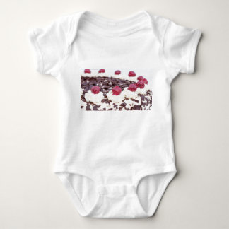 Body Black Forest cake en détail with white background