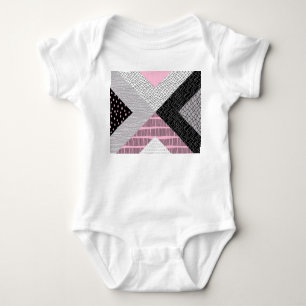 Body Carreaux de patchwork, motif de dessin main libre.