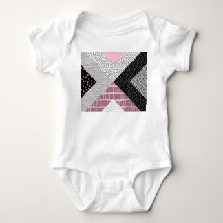 Body Carreaux de patchwork, motif de dessin main libre.