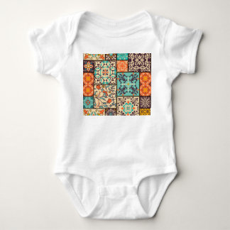 Body Carrelage en Patchwork coloré : Motifs de Majolica