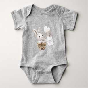 Body Coeurs lapins blancs dans un Baby shower panier XO