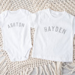 Body Enfants Nom personnalisé Tee | Gray<br><div class="desc">Ces t-shirts personnalisés pour enfants présentent le nom de votre enfant ou tout autre texte personnalisé dans une police voûtée moderne et élégante, ajoutant une touche ludique et unique à leur garde-robe. Fabriqués en tissu doux et de haute qualité, ces tee - shirts personnalisés sont parfaits pour l'usure quotidienne, les...</div>