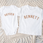 Body Enfants Nom personnalisé Tee | Rouille<br><div class="desc">Ces t-shirts personnalisés pour enfants présentent le nom de votre enfant ou tout autre texte personnalisé dans une police voûtée moderne et élégante, ajoutant une touche ludique et unique à leur garde-robe. Fabriqués en tissu doux et de haute qualité, ces tee - shirts personnalisés sont parfaits pour l'usure quotidienne, les...</div>