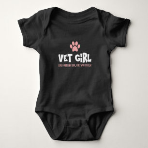 Body Femme de la technicienne vétérinaire adorable Am