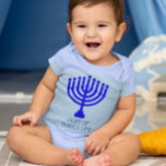 Body Hanoukka Menorah Lumière de ma vie<br><div class="desc">Cette mignonne chemise de vacances représente une menorah et peut être customisée avec n'importe quel nom ou titre pour montrer votre affection!</div>