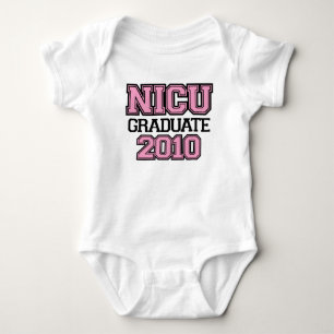 Body Jeune fille diplômée de l'Université de New York