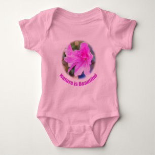 Body jolies fleurs de jardin roses. la nature est belle