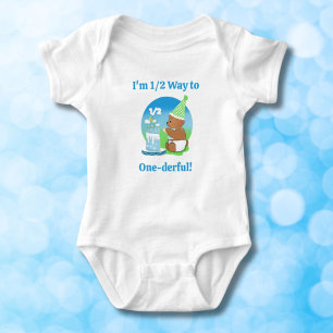 Body Joyeux demi-anniversaire bébé ours avec gâteau