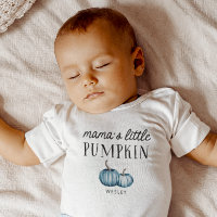 Le petit garçon d'automne Citrouille de maman