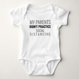 Body Mes parents n'ont pas pratiqué la distanciation so