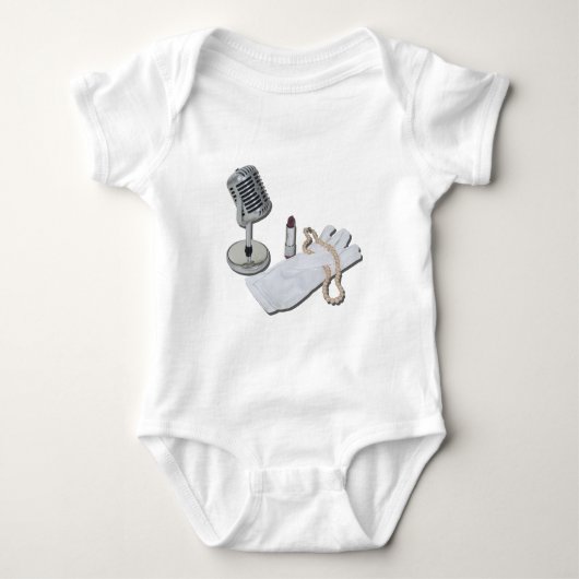 Body MicrophoneWhiteGlovesPearlsLipstick082611 (Devant)