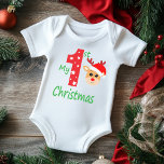 Body Mon premier Noël mignon renne moderne<br><div class="desc">Ce joli design de vacances comprend un renne portant un chapeau de Père Noël avec le texte "Mon 1er Noël" dans une typographie moderne amusante #Noël #1stnoël #babys1stnoël #Noël #bébé</div>