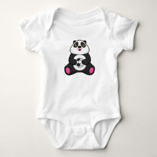 Body Panda comme joueur de football avec balle de footb