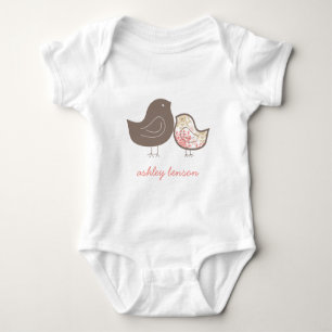 Body Poussin pastel rose fantaisiste damassé, chic bébé