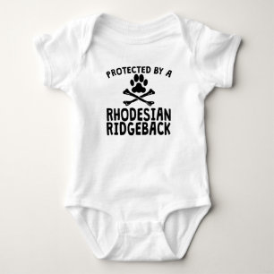 Body Protégé par un Rhodesian Ridgeback