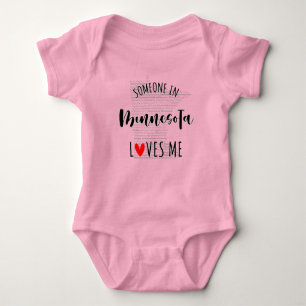Body Quelqu'Un Au Minnesota M'Aime Carte Bébé Bodysuit