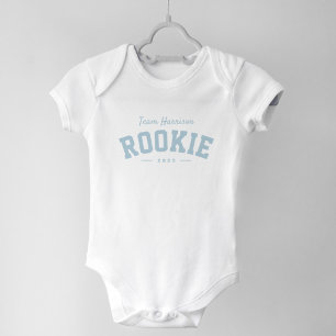 Body Rookie mignon nom de famille sportive bleu clair