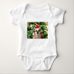 Body Santa Hat Bulldog Christmas Tree Snowman boîte cad<br><div class="desc">Mignonne photo Bulldog avec boîte cadeau de Noël Tree Snowman en arrière - plan. Un cadeau parfait pour Noël !</div>