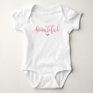 Body SORTIE DE BÉBÉ SUR SITE   Beau Script rose moderne