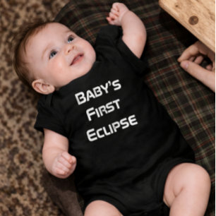 Body T-shirt bébé pour la première éclipse solaire de b