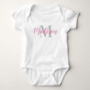 Body T-shirt personnalisé pour bébé avec un prénom rose