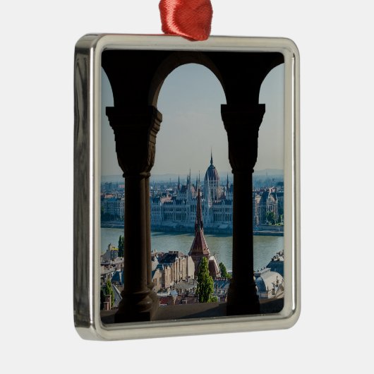 Boedapest en hongaars parlement metalen ornament (Rechts)