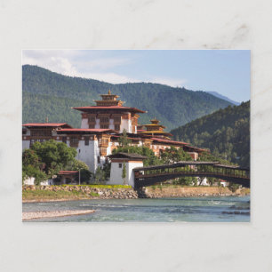 Boeddhistische tempel bij rivier briefkaart