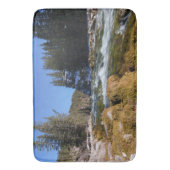 Boeiende schoonheid van de Athabasca rivier Badmat (Voorkant Verticaal)