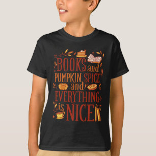 Boeken en pompoenkruid en alles wat leuk is t-shirt