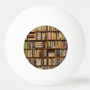Boeken in de bibliotheek pingpongballen
