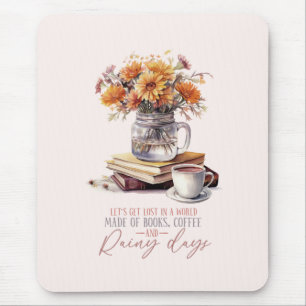 Boeken, koffie en regenachtige dagen muismat