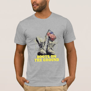 Boeken op de grond t-shirt