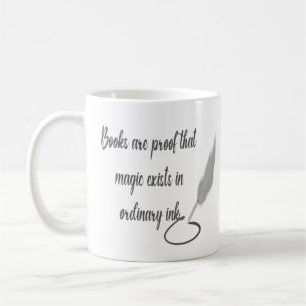 Boeken zijn het bewijs dat magie bestaat in gewone koffiemok