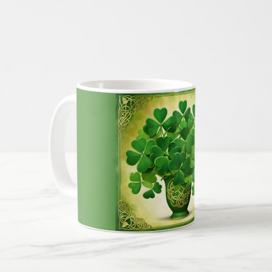 Boeket van Shamrocks St. Patrick's Day Irish Koffiemok (Voorkant links)