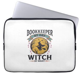 Boekhouder overdag Heks 's nachts Vintage T-shirt  Laptop Sleeve
