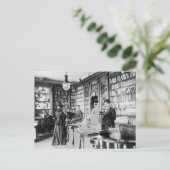 Boekwinkel, 1895 briefkaart (Staand voorkant)