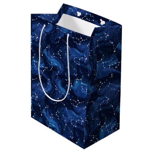 Boho Astrology Zodiac sign pattern on blue Medium Cadeauzakje (Achterkant Gekanteld)