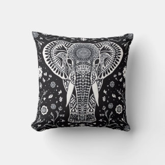 Boho Black & White Batik Elephant Kussen
