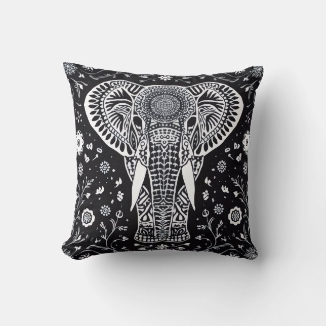 Boho Black & White Batik Elephant Kussen (Voorkant)