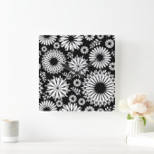 Boho bloemen Zwart en wit vector bloempatroon Vierkante Klok (Huis)