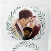 Boho Blue en Green Wreath Wedding Drieluik Uitnodiging (Binnenzijde eerst)