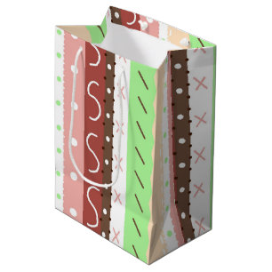 Boho Brown, Burgundy, Green en Mauve Whimsical Medium Cadeauzakje