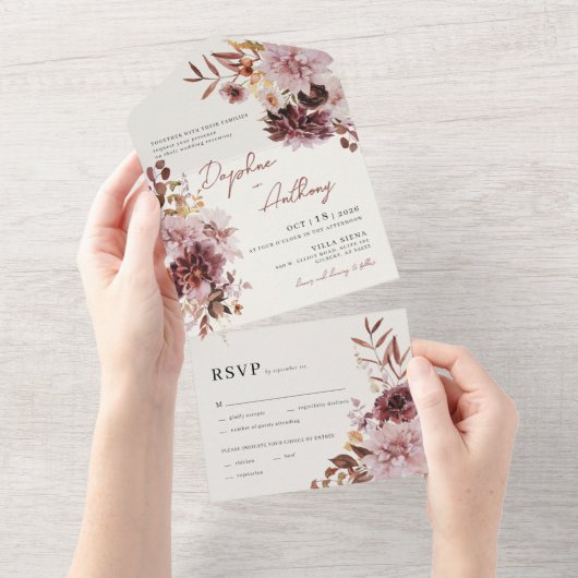 Boho Burgundy Dahlia Tous en un mariage Invitation (Déchirure)
