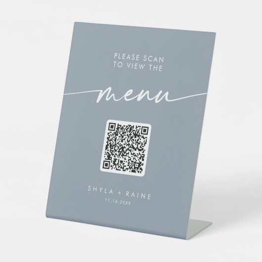 Boho Chic Dusty Blue QR Code Bruiloft Menu Reclamebord Met Voetstuk (Voorkant)