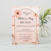 Boho Chic Floral Mothers Day Brunch Invitation (Debout devant)