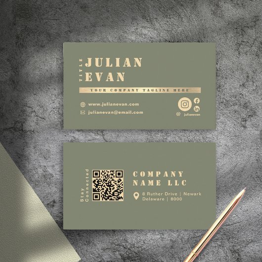Boho Chic Sage Green & Gold Bold Typografie Visitekaartje