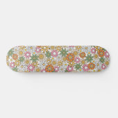 Boho Daisy Flowers 70s Groovy Floral Skateboard (Horizontaal)